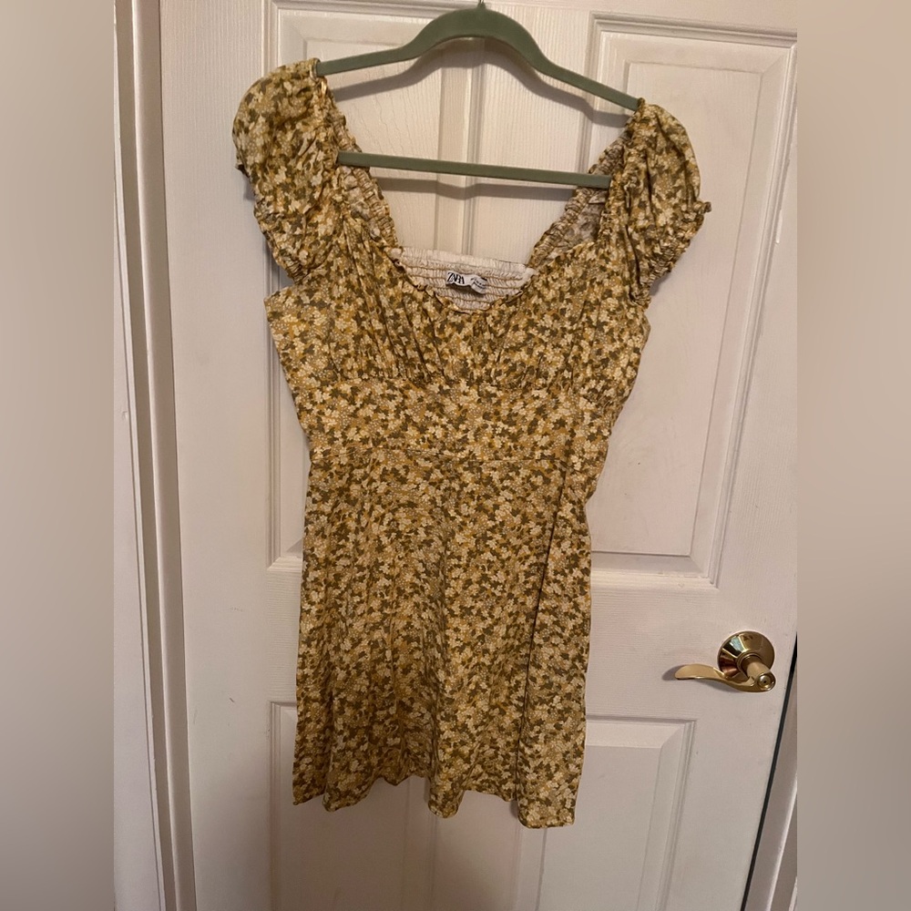 Zara Yellow and Cream Floral Dress - Picture 4 of 11